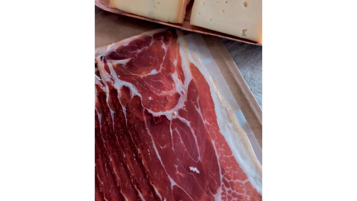 Jambon Serrano 100% naturel de l’Alpujarra – IGP Trevélez – Image 2